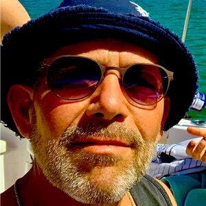 Meet your Posher, Christopher